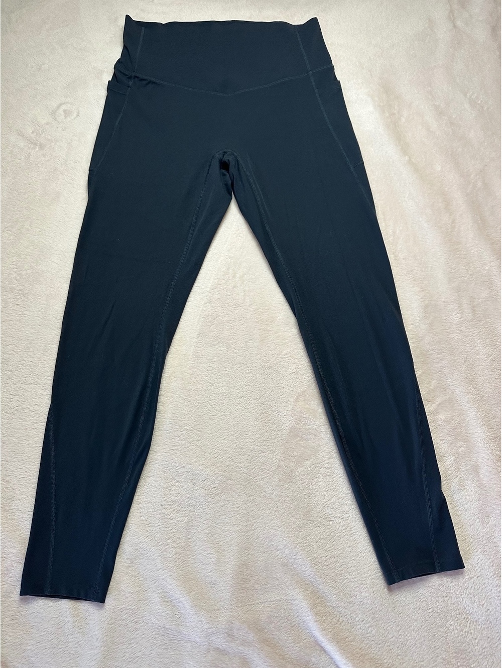 Halara UltraSculpt™ High Waisted Tummy Control Leggings with Pockets (Size L)